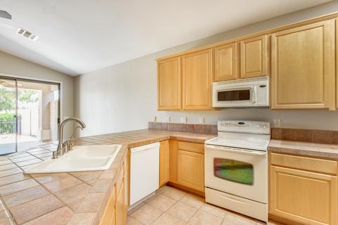 3244 E Maldonado Dr, Phoenix, AZ 85042 photo 13