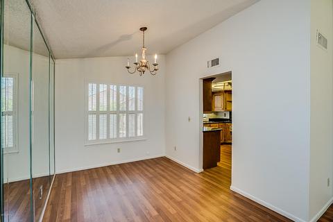 1614 E Saint Charles Ave, Phoenix, AZ 85042 photo 8