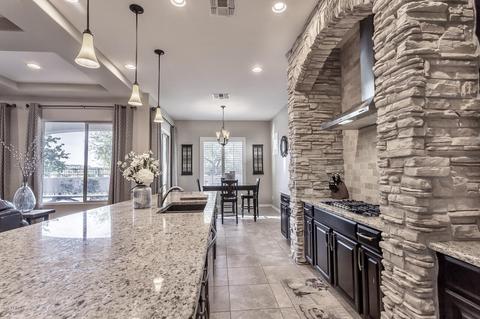 2824 E Citadel Dr, Gilbert, AZ 85298 photo 5