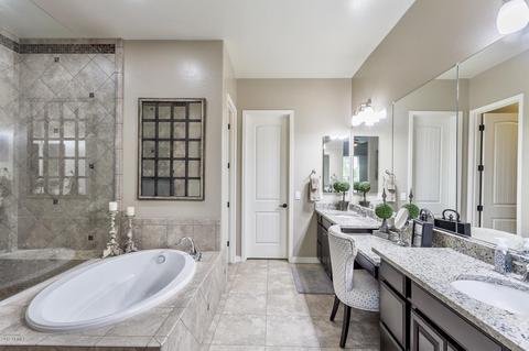 2824 E Citadel Dr, Gilbert, AZ 85298 photo 10