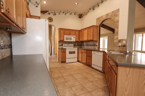 9934 Emerald Dr, Sun Lakes, AZ 85248 photo 6