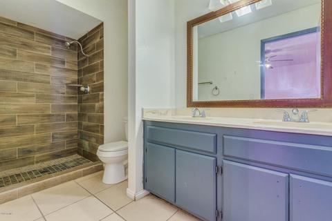 1902 E Desert Dr, Phoenix, AZ 85042 photo 12
