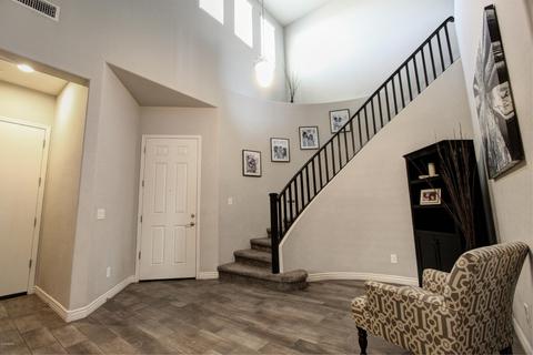 4087 E Comstock Dr, Gilbert, AZ 85296 photo 3