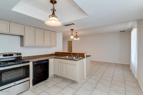 7622 W Avalon Dr, Phoenix, AZ 85033 photo 4