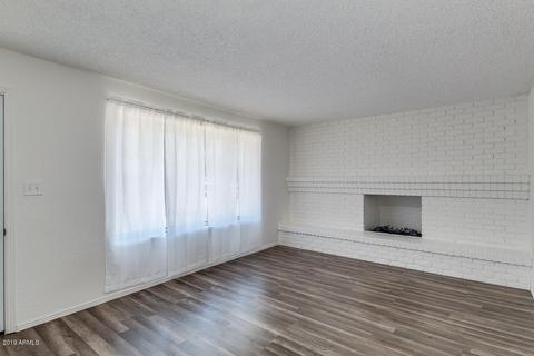 7622 W Avalon Dr, Phoenix, AZ 85033 photo 2