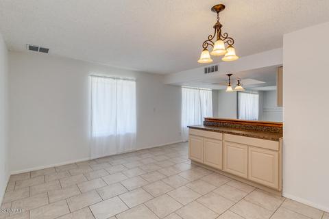 7622 W Avalon Dr, Phoenix, AZ 85033 photo 5
