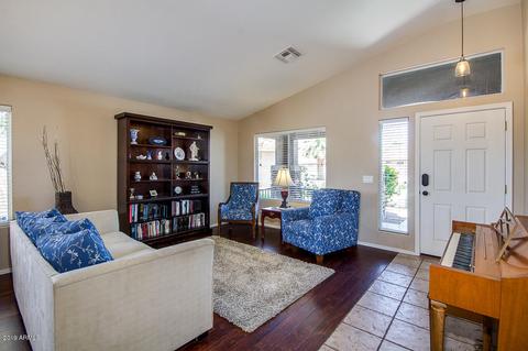 3281 E Santa Fe Ln, Gilbert, AZ 85297 photo 4