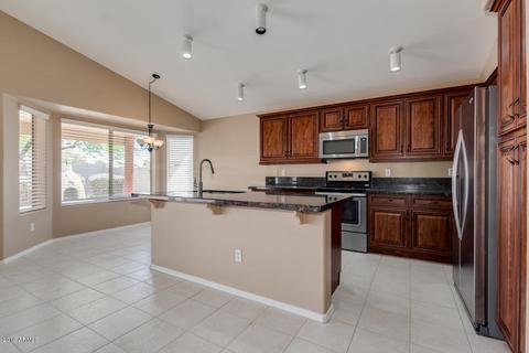 4660 E Lavender Ln, Phoenix, AZ 85044 photo 8