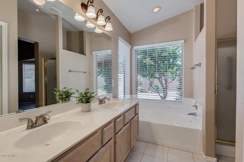 4660 E Lavender Ln, Phoenix, AZ 85044 photo 17