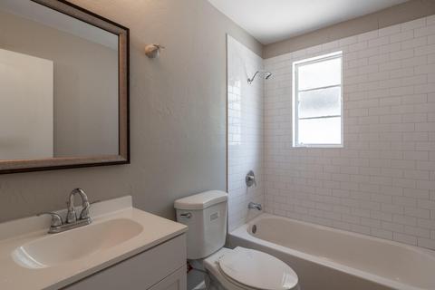 1425 E Paseo Way, Phoenix, AZ 85042 photo 11