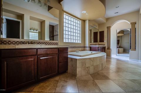 3960 Expedition Way, Phoenix, AZ 85050 photo 17