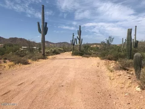 1050 E Tonto St #-, Apache Junction, AZ 85119 photo 2