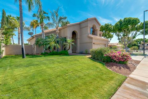 1825 E Monarch Bay Dr, Gilbert, AZ 85234 photo 1