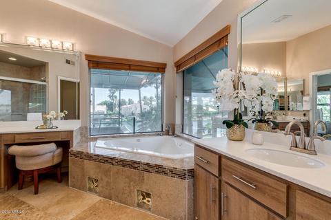 1825 E Monarch Bay Dr, Gilbert, AZ 85234 photo 34