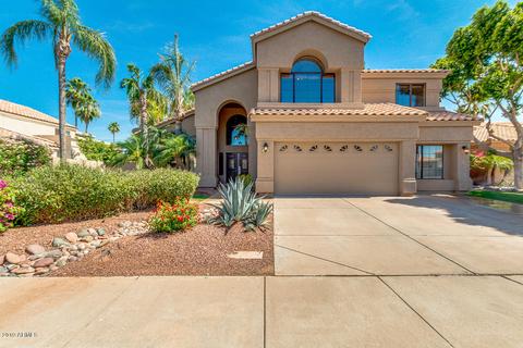 1825 E Monarch Bay Dr, Gilbert, AZ 85234 photo 2