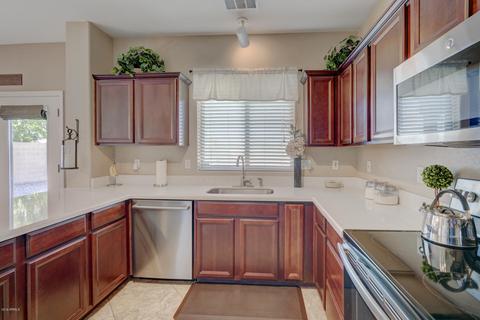 1966 S Falcon Dr, Gilbert, AZ 85295 photo 5
