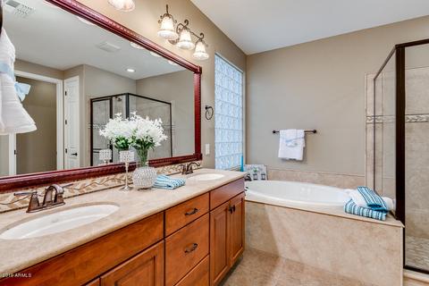 2481 E Carob Dr, Gilbert, AZ 85298 photo 32