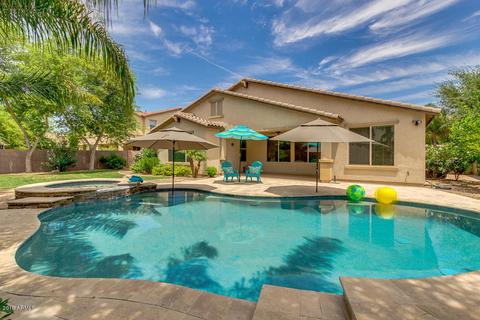 2481 E Carob Dr, Gilbert, AZ 85298 photo 1
