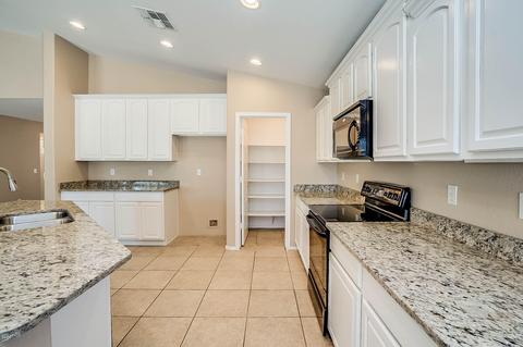 3426 E Fairview St, Gilbert, AZ 85295 photo 9