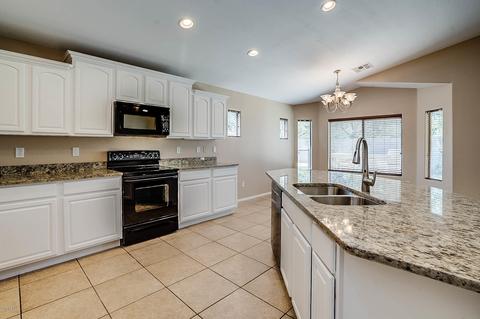 3426 E Fairview St, Gilbert, AZ 85295 photo 8