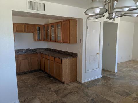 741 E South Mountain Ave, Phoenix, AZ 85042 photo 8