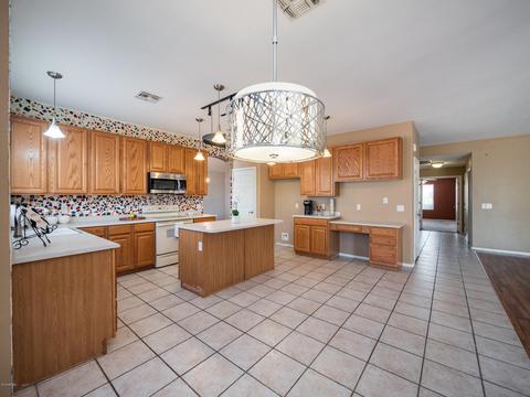 9858 E Irwin Cir, Mesa, AZ 85209 photo 13