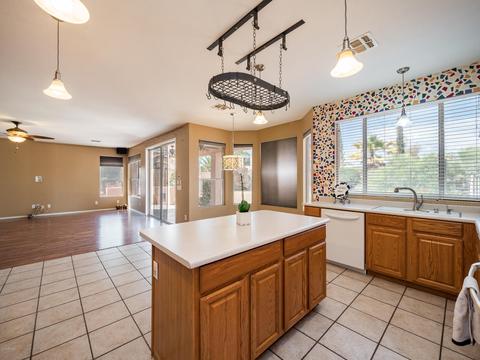 9858 E Irwin Cir, Mesa, AZ 85209 photo 11