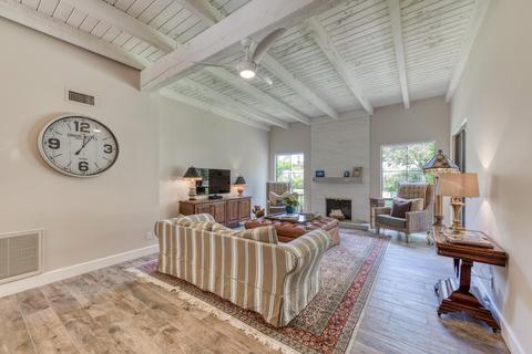 2562 E Denton Ln, Phoenix, AZ 85016 photo 4