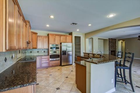 2436 E Narrowleaf Dr, Gilbert, AZ 85298 photo 9