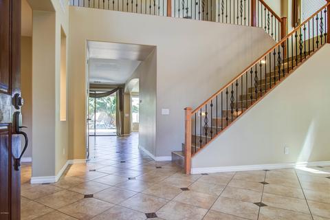2436 E Narrowleaf Dr, Gilbert, AZ 85298 photo 2