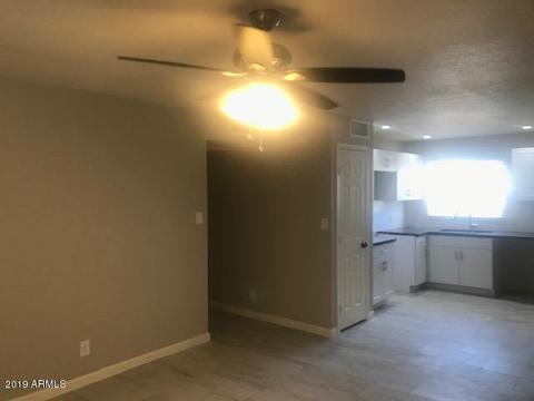 514 E Desert Dr, Phoenix, AZ 85042 photo 7