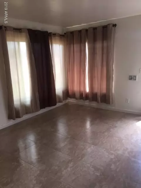 813 E Amelia Ave, Phoenix, AZ 85014 photo 5