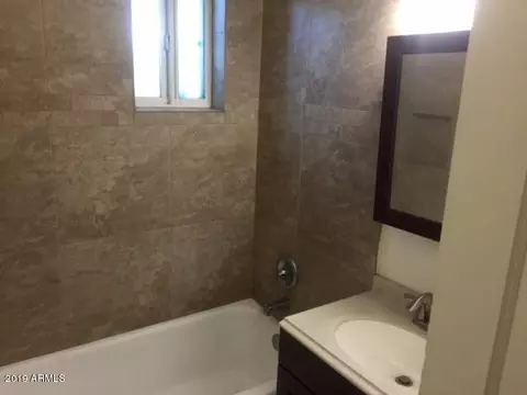813 E Amelia Ave, Phoenix, AZ 85014 photo 3