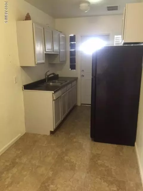 813 E Amelia Ave, Phoenix, AZ 85014 photo 4