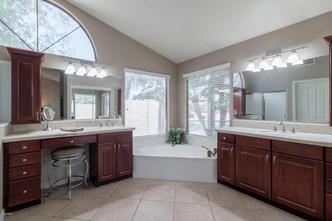 601 E Vaughn Ave, Gilbert, AZ 85234 photo 6