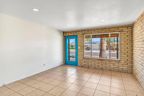 1707 E Broadmor Dr, Tempe, AZ 85282 photo 2