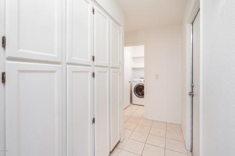 2121 E Winchcomb Dr, Phoenix, AZ 85022 photo 8