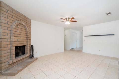 2121 E Winchcomb Dr, Phoenix, AZ 85022 photo 4