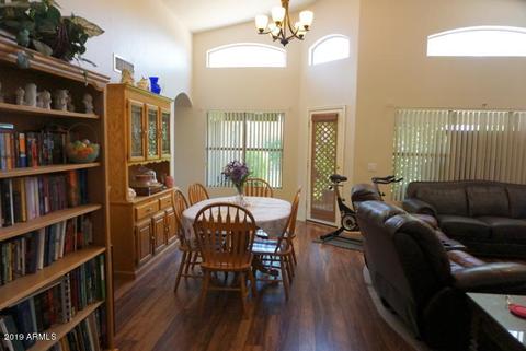 1077 E Orchid Ln, Gilbert, AZ 85296 photo 5