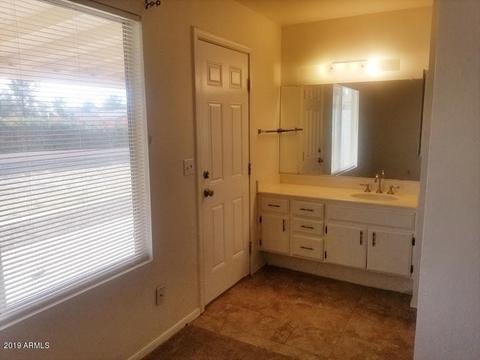 6830 S 40th Pl, Phoenix, AZ 85042 photo 16