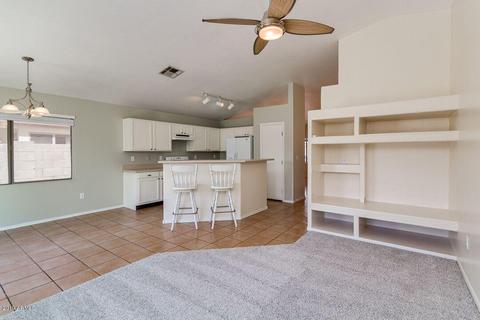 2053 E Arabian Dr, Gilbert, AZ 85296 photo 2