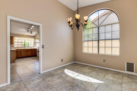 3244 E Cedarwood Ln, Phoenix, AZ 85048 photo 13