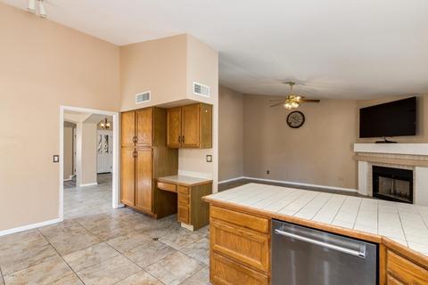 3244 E Cedarwood Ln, Phoenix, AZ 85048 photo 17