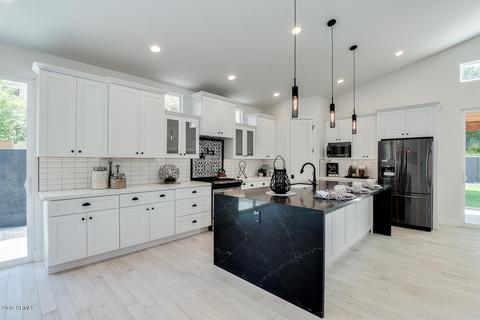 4202 N 19th Pl, Phoenix, AZ 85016 photo 2