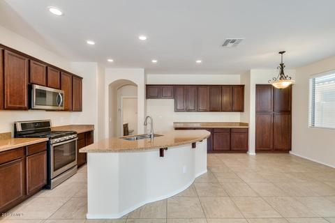643 E Raven Way, Gilbert, AZ 85297 photo 2