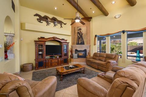 2015 E Desert Ln, Phoenix, AZ 85042 photo 4