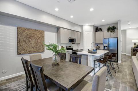 3737 E Catalina Dr, Phoenix, AZ 85018 photo 8
