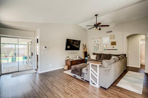 2305 E Kelton Ln, Phoenix, AZ 85022 photo 8