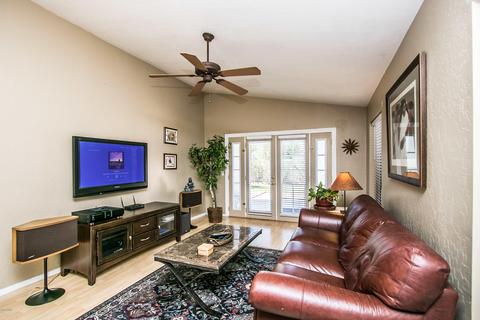 4442 E Bannock St, Phoenix, AZ 85044 photo 3