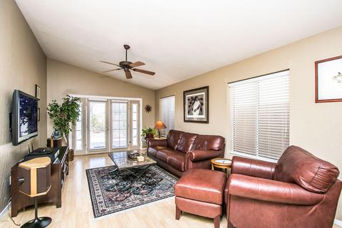4442 E Bannock St, Phoenix, AZ 85044 photo 2